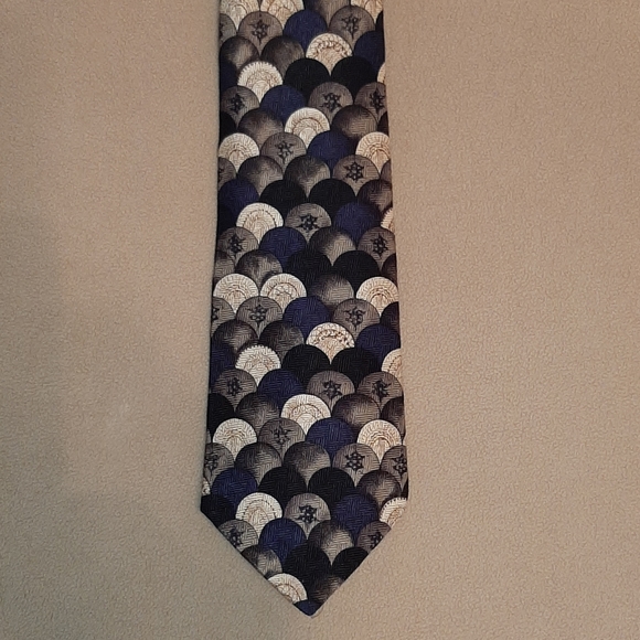 Neck Tie - Picture 1 of 4